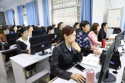 精准脱贫，“致富经”来了！合川区妇联举办女性电商培训班